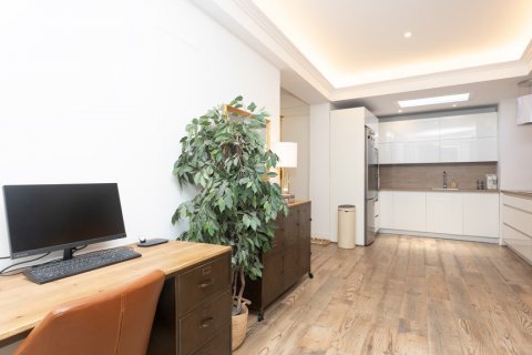 Продажа квартиры Мадрид, Испания 2 спальни, 157м2 №119635 - фото 14