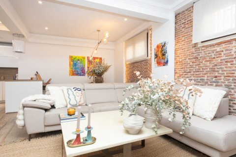 Продажа квартиры Мадрид, Испания 2 спальни, 157м2 №119635 - фото 13