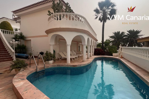 Villa in Chayofa, Tenerife, Spain 3 bedrooms, 214 sq.m. No. 147720