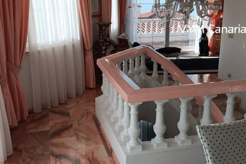 Huvila myytävänä Chayofa, Tenerife, Espanja, 3 makuuhuonetta, 214 m2 No. 147720 - kuva 8