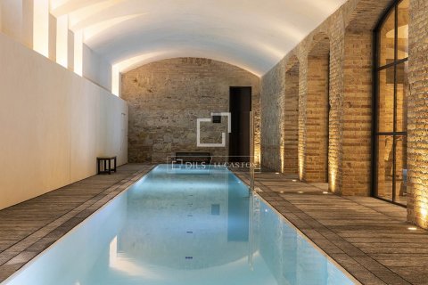 Huoneisto vuokrattavana Barcelona, Espanja, 3 makuuhuonetta, 170 m2 No. 192865 - kuva 8