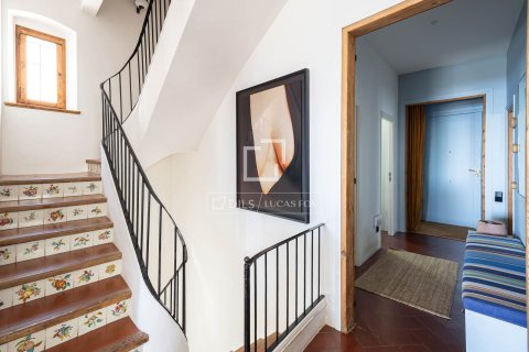 Huvila vuokrattavana Caldes d'Estrac, Barcelona, Espanja, 7 makuuhuonetta, 443 m2 No. 192861 - kuva 18
