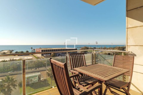 Huoneisto vuokrattavana Barcelona, Espanja, 4 makuuhuonetta, 86 m2 No. 192863 - kuva 9