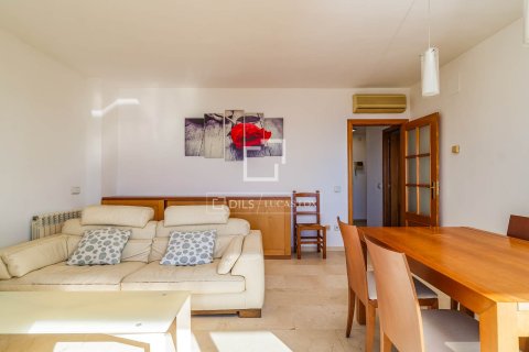 Huoneisto vuokrattavana Barcelona, Espanja, 4 makuuhuonetta, 86 m2 No. 192863 - kuva 8