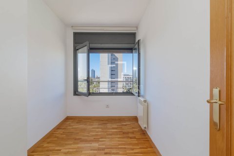 Huoneisto vuokrattavana Barcelona, Espanja, 4 makuuhuonetta, 86 m2 No. 192863 - kuva 27
