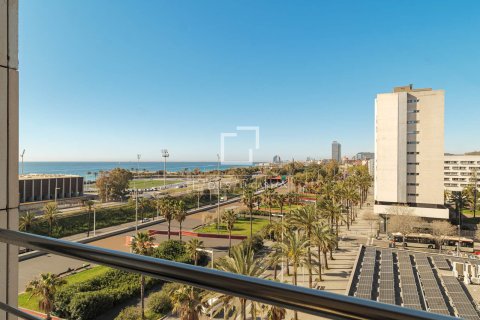 Huoneisto vuokrattavana Barcelona, Espanja, 4 makuuhuonetta, 86 m2 No. 192863 - kuva 13