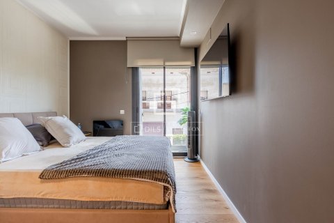 Huvila vuokrattavana Esplugues de Llobregat, Barcelona, Espanja, 3 makuuhuonetta, 280 m2 No. 192862 - kuva 29