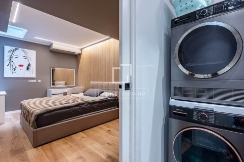 Huvila vuokrattavana Esplugues de Llobregat, Barcelona, Espanja, 3 makuuhuonetta, 280 m2 No. 192862 - kuva 21