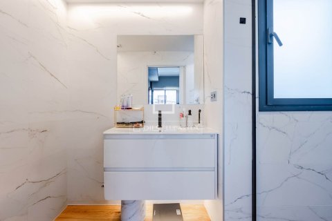 Huvila vuokrattavana Esplugues de Llobregat, Barcelona, Espanja, 3 makuuhuonetta, 280 m2 No. 192862 - kuva 30