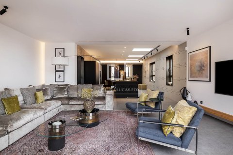 Huoneisto vuokrattavana Barcelona, Espanja, 2 makuuhuonetta, 150 m2 No. 192864 - kuva 7