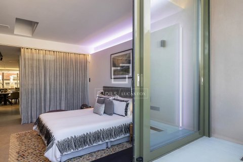 Huoneisto vuokrattavana Barcelona, Espanja, 2 makuuhuonetta, 150 m2 No. 192864 - kuva 24