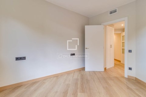 Huoneisto vuokrattavana Barcelona, Espanja, 5 makuuhuonetta, 225 m2 No. 192866 - kuva 6