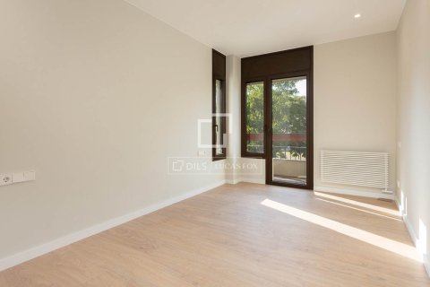 Huoneisto vuokrattavana Barcelona, Espanja, 5 makuuhuonetta, 230 m2 No. 192860 - kuva 28
