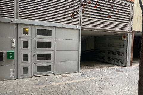 Garage in vendita a Barcelona, Spagna 10 mq. N° 191595 - foto 2