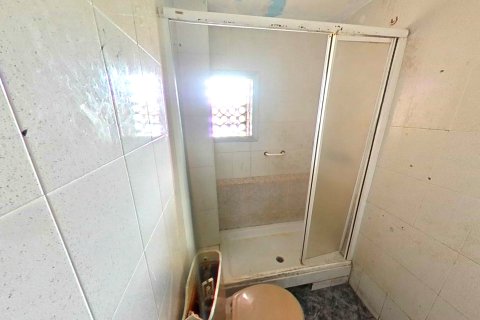 Apartamento en venta en Sant Boi de Llobregat, Barcelona, España 3 dormitorios, 67 m2 No. 191598 - foto 17