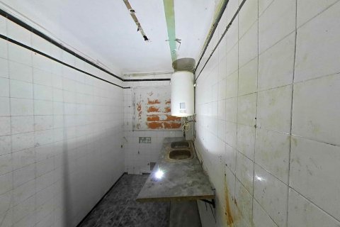 Apartamento en venta en Sant Boi de Llobregat, Barcelona, España 3 dormitorios, 67 m2 No. 191598 - foto 6