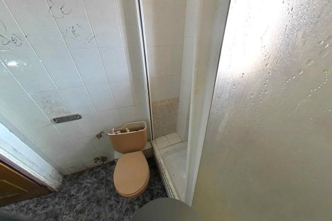 Apartamento en venta en Sant Boi de Llobregat, Barcelona, España 3 dormitorios, 67 m2 No. 191598 - foto 16