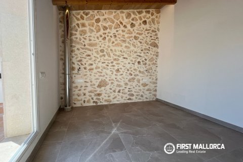 Townhouse for rent in Consell, Mallorca, Spain 3 bedrooms, 169 sq.m. No. 193101 - photo 17