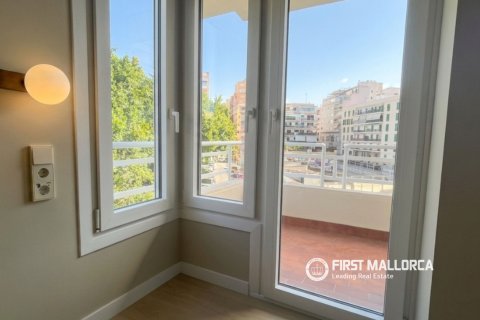 Apartment for rent in Palma de Majorca, Mallorca, Spain 3 bedrooms, 159 sq.m. No. 193097 - photo 10