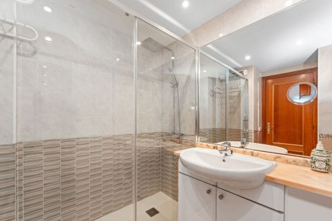 Apartment for sale in Calafell, Tarragona, Spain 3 bedrooms, 123 sq.m. No. 172011 - photo 15