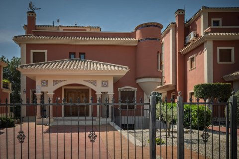 Apartament w Alicante, Hiszpania 3 sypialnie, 99 mkw. nr 172009