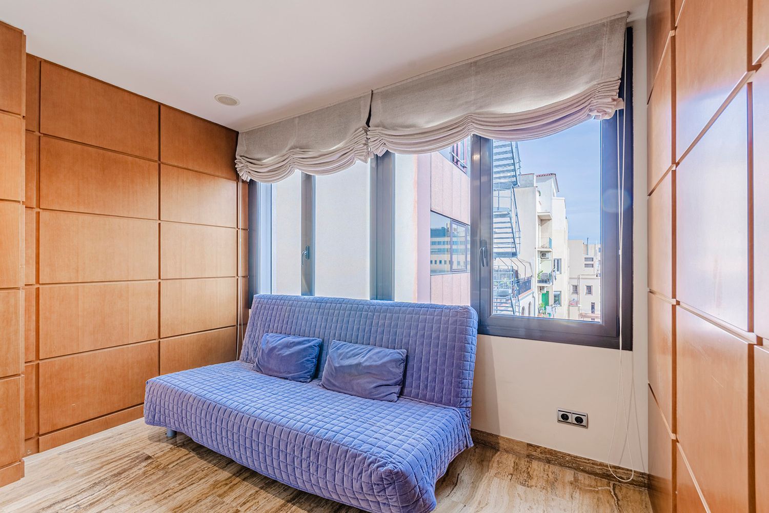 Apartamento en Barcelona, España 3 dormitorios, 221 m2 No. 160772