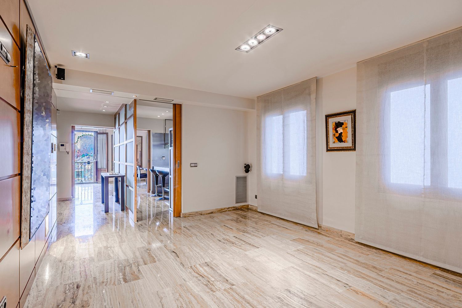 Apartamento en Barcelona, España 3 dormitorios, 221 m2 No. 160772