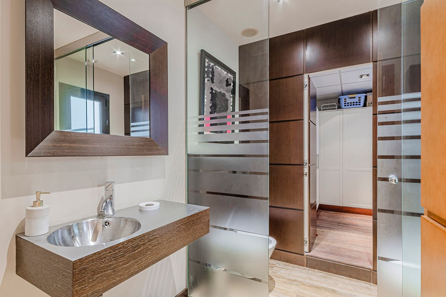 Apartamento en Barcelona, España 3 dormitorios, 221 m2 No. 160772