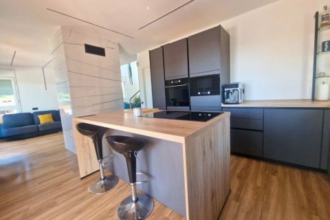 Talo myytävänä Calafell, Tarragona, Espanja, 4 makuuhuonetta, 275 m2 No. 160769 - kuva 26