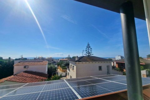 Talo myytävänä Calafell, Tarragona, Espanja, 4 makuuhuonetta, 275 m2 No. 160769 - kuva 5