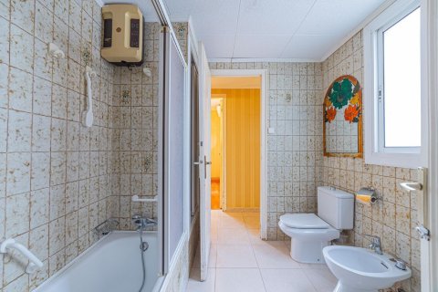 Lägenhet till salu i Barcelona, Spanien 4 sovrum, 130 kvm. Nr. 160771 - foto 13