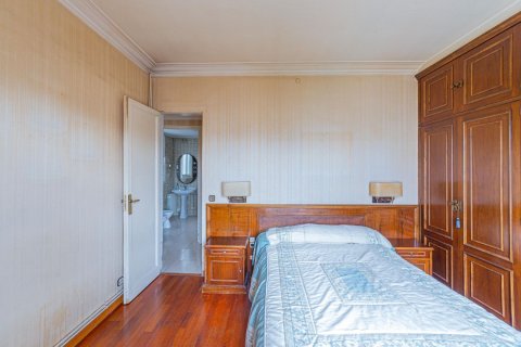 Lägenhet till salu i Barcelona, Spanien 4 sovrum, 130 kvm. Nr. 160771 - foto 10