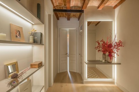 Lägenhet till salu i Barcelona, Spanien 3 sovrum, 124 kvm. Nr. 160770 - foto 19