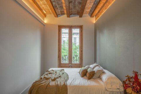 Lägenhet till salu i Barcelona, Spanien 3 sovrum, 124 kvm. Nr. 160770 - foto 12