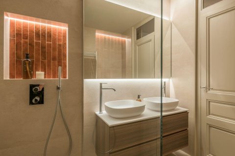 Lägenhet till salu i Barcelona, Spanien 3 sovrum, 124 kvm. Nr. 160770 - foto 5