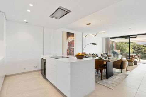 Apartment for sale Marbella, Malaga, Spain 3 bedrooms, 124 sq.m. No. 109675 - photo 8