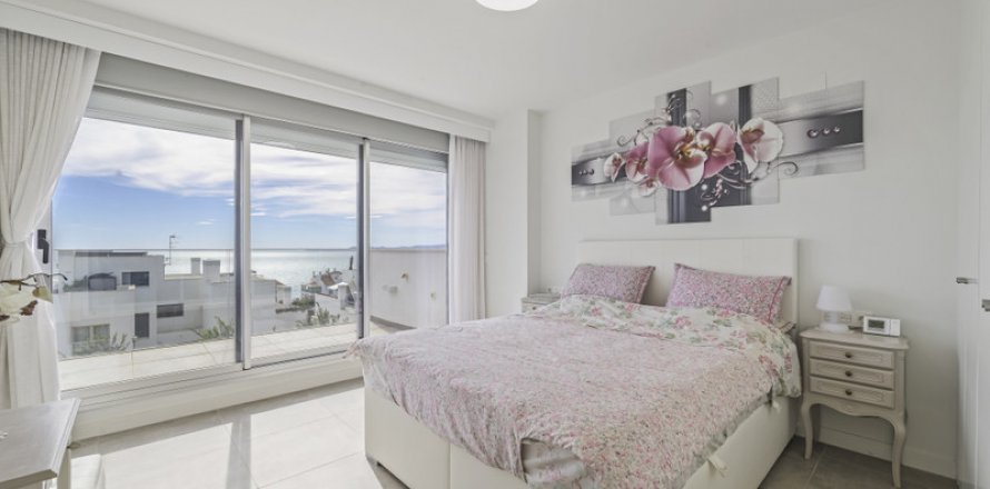 Apartment Benalmadena, Malaga, Espagne 2 chambres, 107 m2 No. 109674