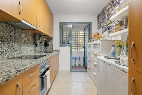 Apartment for sale Estepona, Malaga, Spain 2 bedrooms, 99 sq.m. No. 109659 - photo 24