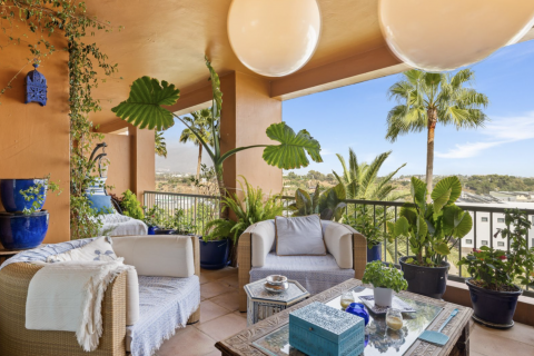 Apartment for sale Estepona, Malaga, Spain 2 bedrooms, 99 sq.m. No. 109659 - photo 1