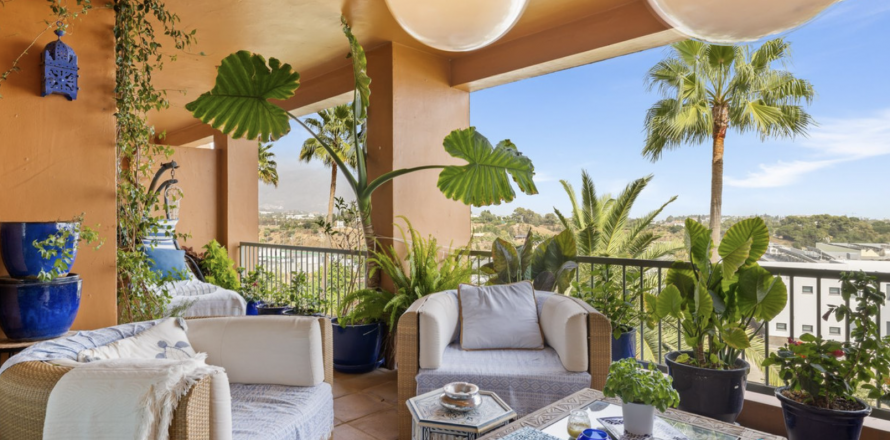 Apartment Estepona, Malaga, Spain 2 bedrooms, 99 sq.m. No. 109659