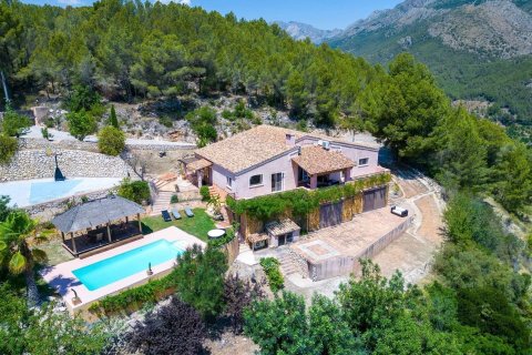 Villa i Altea, Alicante, Spanien 3 sovrum, 370 kvm. Nr. 179592