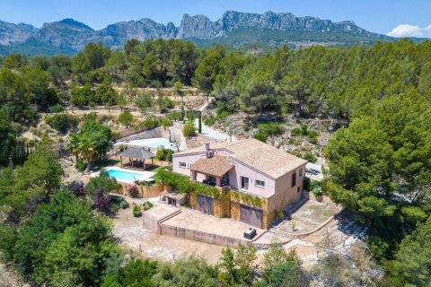 Villa till salu i Altea, Alicante, Spanien 3 sovrum, 370 kvm. Nr. 179592 - foto 3