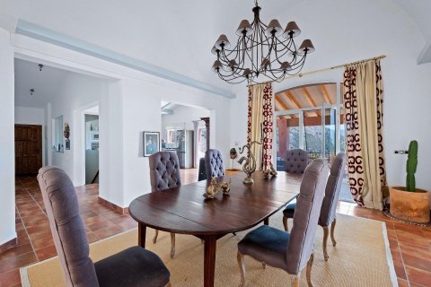 Villa till salu i Altea, Alicante, Spanien 3 sovrum, 370 kvm. Nr. 179592 - foto 16