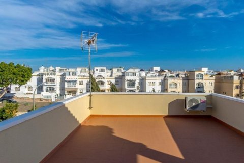 Villa till salu i Alicante, Spanien 3 sovrum, 120 kvm. Nr. 179589 - foto 2