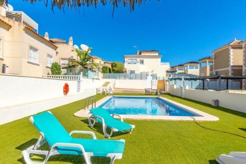 Villa till salu i Alicante, Spanien 3 sovrum, 120 kvm. Nr. 179589 - foto 19