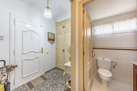 Hus till salu i Molins de Rei, Barcelona, Spanien 5 sovrum, 270 kvm. Nr. 166978 - foto 6