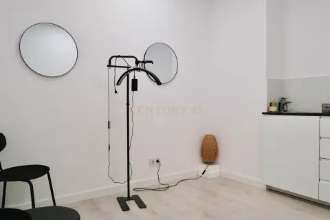 Retail store for sale in Barcelona, Spain 4 bedrooms, 120 sq.m. No. 166977 - photo 8