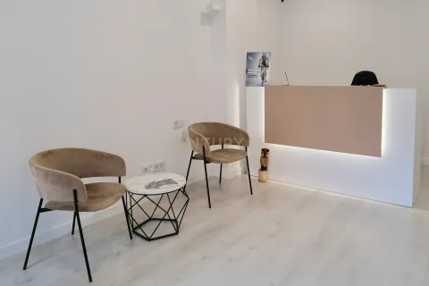 Retail store for sale in Barcelona, Spain 4 bedrooms, 120 sq.m. No. 166977 - photo 4