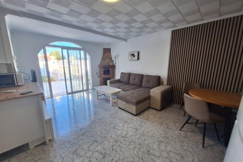 House à louer à El Limonar, Malaga, Espagne, 50 m2 No. 149403 - photo 4