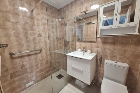 House à louer à El Limonar, Malaga, Espagne, 50 m2 No. 149403 - photo 8